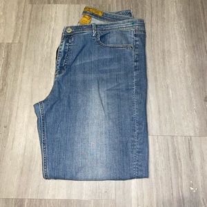 Seven7 crop jeans